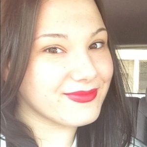 Meet your Posher, Sabina